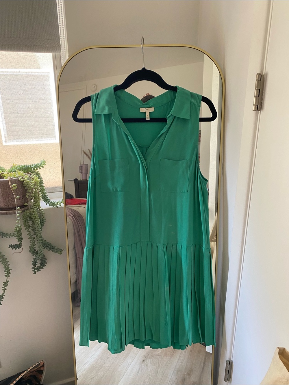 Joie Emerald Green Sleeveless Pleated Mini Dress